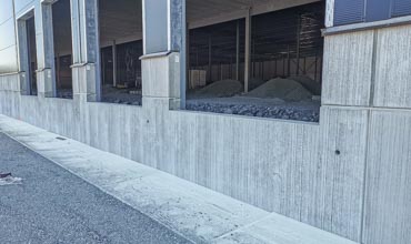 Brushed plinth elements