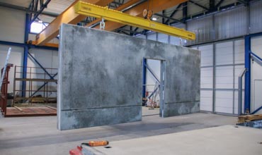 Three-layer precast concrete wall