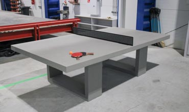 Outdoor table tennis table